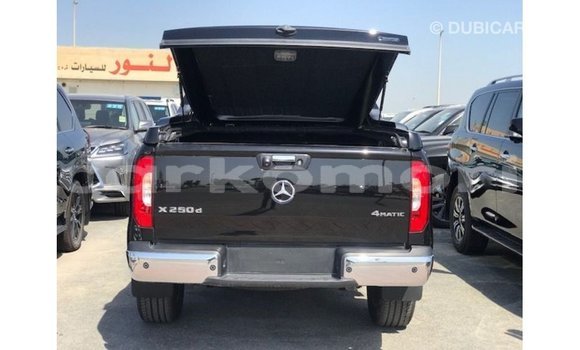 Buy Import Mercedes-Benz 250 Black Car in Import - Dubai in Great Comore Buy Import Mercedes-Benz 250 Black Car in Import - Dubai in Great Comore