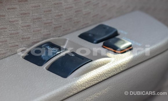 Buy Import Toyota Land Cruiser Beige Car in Import - Dubai in Great Comore Buy Import Toyota Land Cruiser Beige Car in Import - Dubai in Great Comore