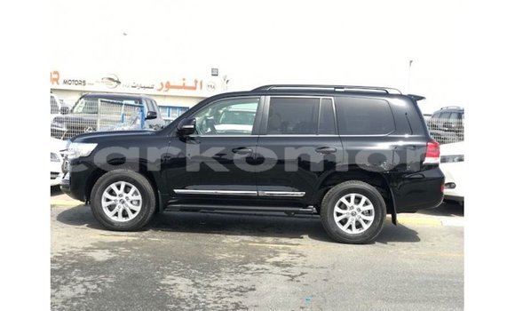 Buy Import Toyota Land Cruiser Black Car in Import - Dubai in Great Comore Buy Import Toyota Land Cruiser Black Car in Import - Dubai in Great Comore