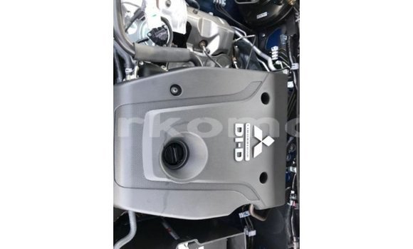 Acheter Import Voiture Mitsubishi i Bleu à Import - Dubai, Grande Comore Acheter Import Voiture Mitsubishi i Bleu à Import - Dubai, Grande Comore