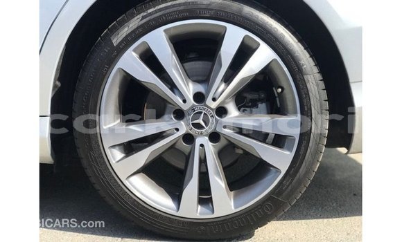 Acheter Import Voiture Mercedes-Benz 200 Autre à Import - Dubai, Grande Comore Acheter Import Voiture Mercedes-Benz 200 Autre à Import - Dubai, Grande Comore