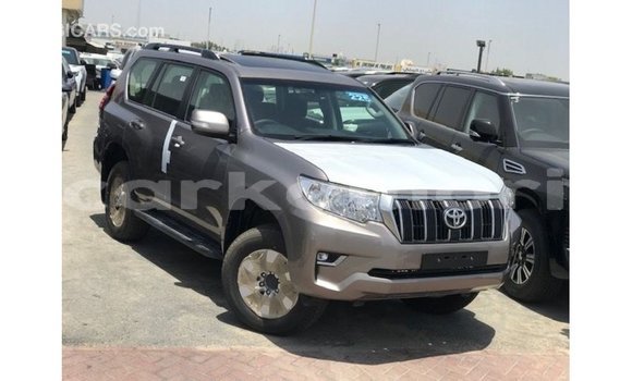 Acheter Import Voiture Toyota Prado Marron à Import - Dubai, Grande Comore Acheter Import Voiture Toyota Prado Marron à Import - Dubai, Grande Comore