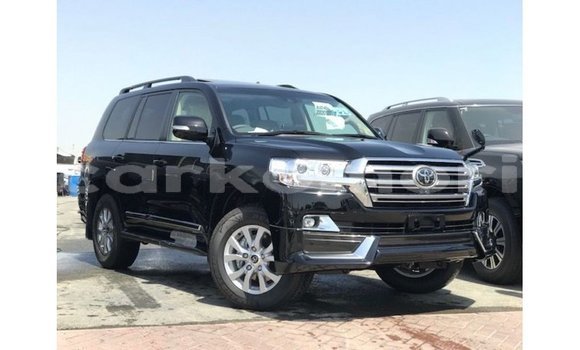Acheter Import Voiture Toyota Land Cruiser Noir à Import - Dubai, Grande Comore Acheter Import Voiture Toyota Land Cruiser Noir à Import - Dubai, Grande Comore