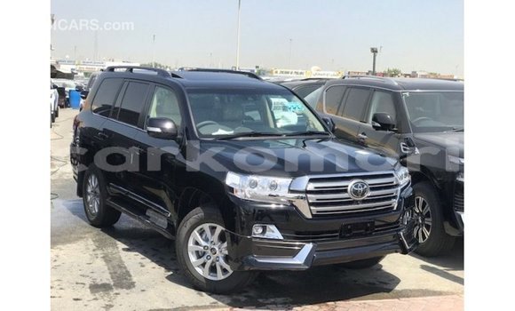 Acheter Import Voiture Toyota Land Cruiser Noir à Import - Dubai, Grande Comore Acheter Import Voiture Toyota Land Cruiser Noir à Import - Dubai, Grande Comore