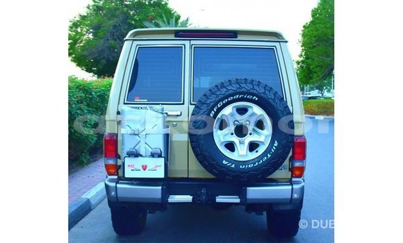 Buy Import Toyota Land Cruiser Beige Car in Import - Dubai in Great Comore Buy Import Toyota Land Cruiser Beige Car in Import - Dubai in Great Comore