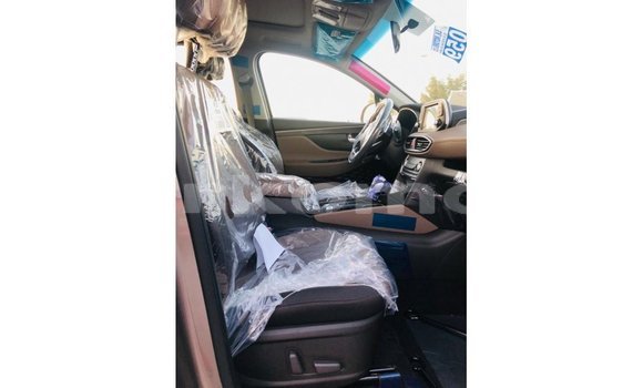 Acheter Import Voiture Hyundai Santa Fe Marron à Import - Dubai, Grande Comore Acheter Import Voiture Hyundai Santa Fe Marron à Import - Dubai, Grande Comore