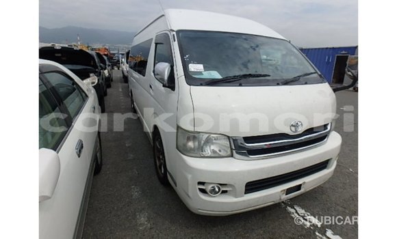 Acheter Import Voiture Toyota Hiace Blanc à Import - Dubai, Grande Comore Acheter Import Voiture Toyota Hiace Blanc à Import - Dubai, Grande Comore