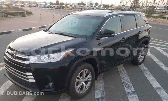 Acheter Import Voiture Toyota Highlander Noir à Import - Dubai, Grande Comore Acheter Import Voiture Toyota Highlander Noir à Import - Dubai, Grande Comore
