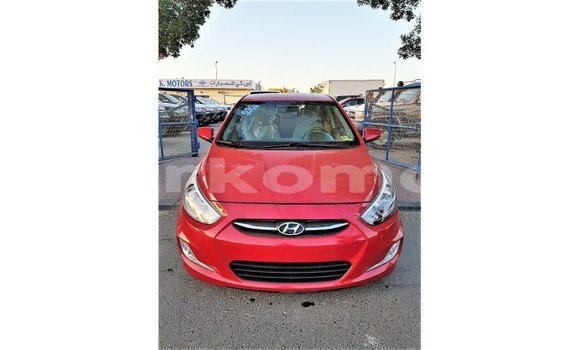 Acheter Import Voiture Hyundai Accent Rouge à Import - Dubai, Grande Comore Acheter Import Voiture Hyundai Accent Rouge à Import - Dubai, Grande Comore