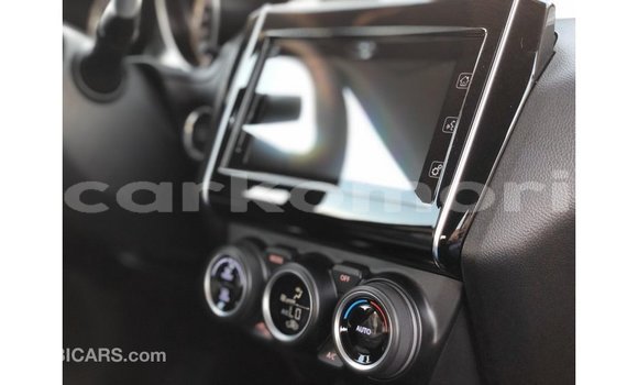 Acheter Import Voiture Suzuki Swift Noir à Import - Dubai, Grande Comore Acheter Import Voiture Suzuki Swift Noir à Import - Dubai, Grande Comore