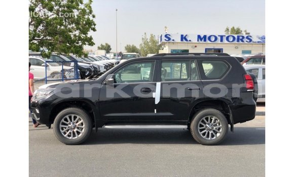 Acheter Import Voiture Toyota Prado Noir à Import - Dubai, Grande Comore Acheter Import Voiture Toyota Prado Noir à Import - Dubai, Grande Comore