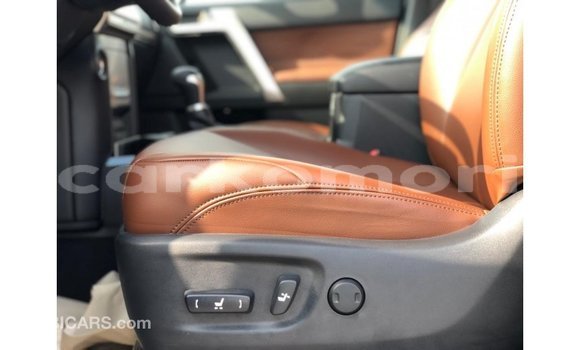 Acheter Import Voiture Toyota Prado Noir à Import - Dubai, Grande Comore Acheter Import Voiture Toyota Prado Noir à Import - Dubai, Grande Comore