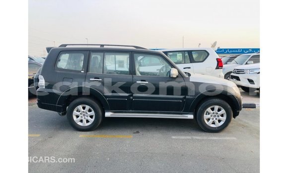 Buy Import Mitsubishi Pajero Black Car in Import - Dubai in Great Comore Buy Import Mitsubishi Pajero Black Car in Import - Dubai in Great Comore