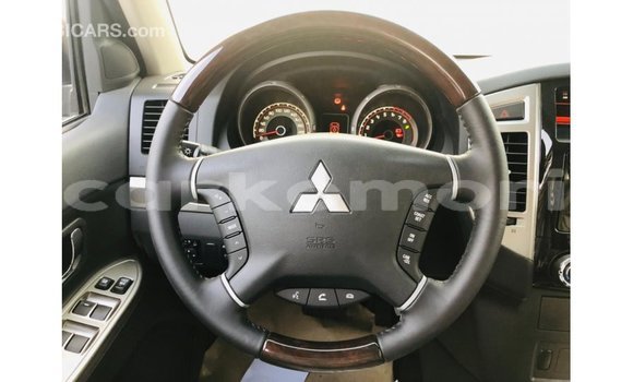 Buy Import Mitsubishi Pajero Black Car in Import - Dubai in Great Comore Buy Import Mitsubishi Pajero Black Car in Import - Dubai in Great Comore