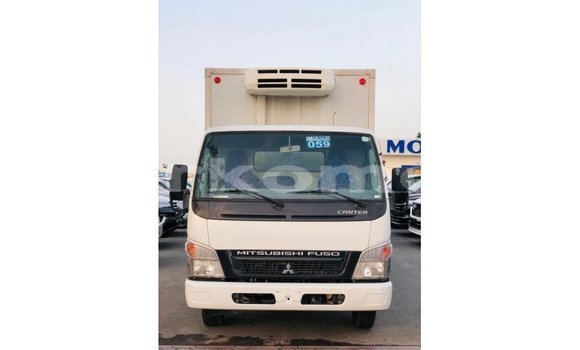 Buy Import Mitsubishi Carisma White Car in Import - Dubai in Great Comore Buy Import Mitsubishi Carisma White Car in Import - Dubai in Great Comore