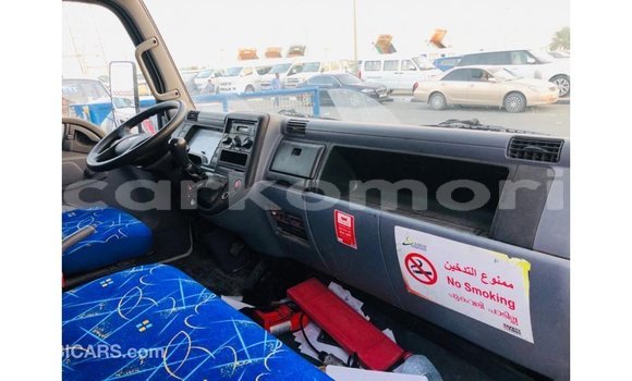 Buy Import Mitsubishi Carisma White Car in Import - Dubai in Great Comore Buy Import Mitsubishi Carisma White Car in Import - Dubai in Great Comore