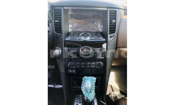 Acheter Import Voiture Infiniti Q Noir à Import - Dubai, Grande Comore Acheter Import Voiture Infiniti Q Noir à Import - Dubai, Grande Comore