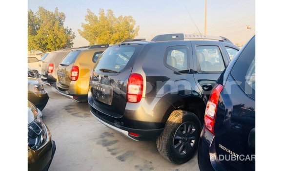 Acheter Import Voiture Renault Duster Noir à Import - Dubai, Grande Comore Acheter Import Voiture Renault Duster Noir à Import - Dubai, Grande Comore