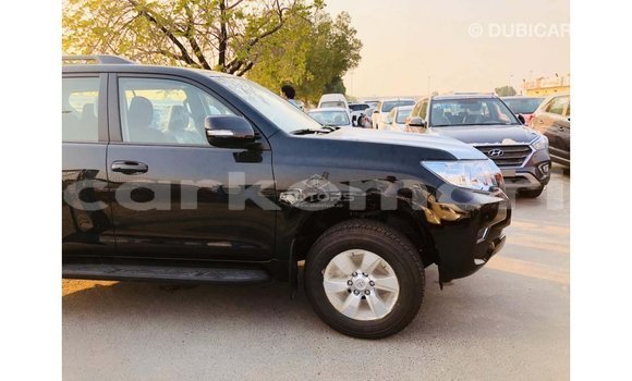 Acheter Import Voiture Toyota Prado Noir à Import - Dubai, Grande Comore Acheter Import Voiture Toyota Prado Noir à Import - Dubai, Grande Comore