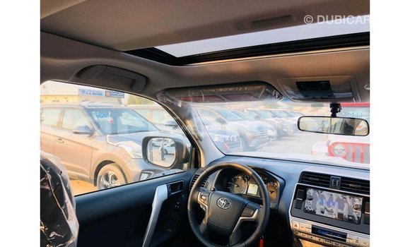 Acheter Import Voiture Toyota Prado Noir à Import - Dubai, Grande Comore Acheter Import Voiture Toyota Prado Noir à Import - Dubai, Grande Comore