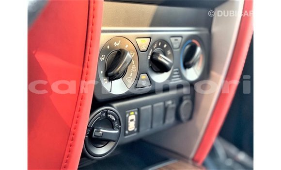 Acheter Import Voiture Toyota Fortuner Blanc à Import - Dubai, Grande Comore Acheter Import Voiture Toyota Fortuner Blanc à Import - Dubai, Grande Comore