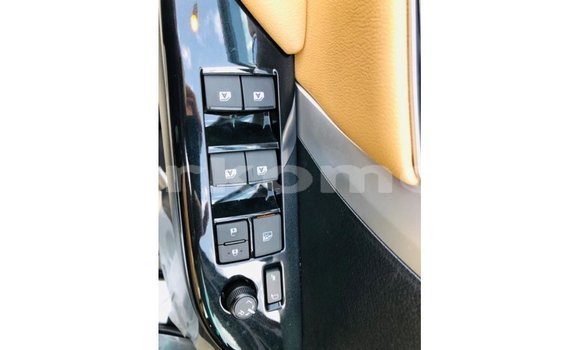 Acheter Import Voiture Toyota Fortuner Noir à Import - Dubai, Grande Comore Acheter Import Voiture Toyota Fortuner Noir à Import - Dubai, Grande Comore