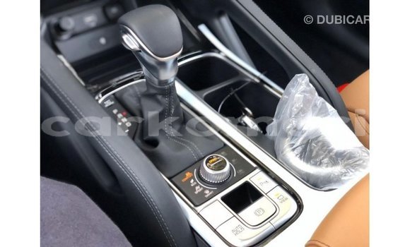 Acheter Import Voiture Kia Carens Blanc à Import - Dubai, Grande Comore Acheter Import Voiture Kia Carens Blanc à Import - Dubai, Grande Comore