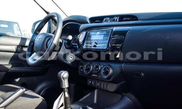 Buy Import Toyota Hilux White Car in Import - Dubai in Great Comore Buy Import Toyota Hilux White Car in Import - Dubai in Great Comore