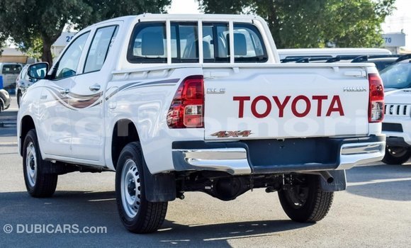 Buy Import Toyota Hilux White Car in Import - Dubai in Great Comore Buy Import Toyota Hilux White Car in Import - Dubai in Great Comore