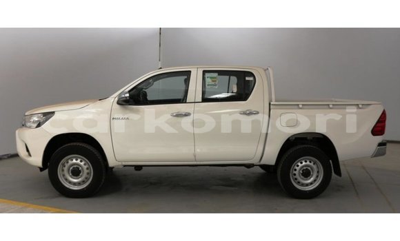 Acheter Import Voiture Toyota Hilux Blanc à Import - Dubai, Grande Comore Acheter Import Voiture Toyota Hilux Blanc à Import - Dubai, Grande Comore