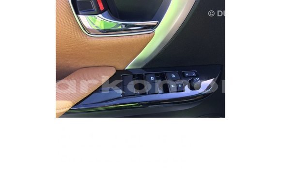 Acheter Import Voiture Toyota Fortuner Blanc à Import - Dubai, Grande Comore Acheter Import Voiture Toyota Fortuner Blanc à Import - Dubai, Grande Comore