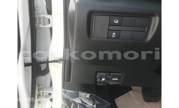 Acheter Import Voiture Nissan Sunny Blanc à Import - Dubai, Grande Comore Acheter Import Voiture Nissan Sunny Blanc à Import - Dubai, Grande Comore