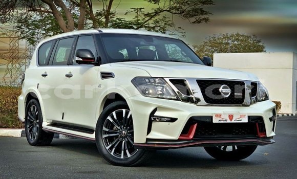 Buy Import Nissan Patrol White Car in Import - Dubai in Great Comore Buy Import Nissan Patrol White Car in Import - Dubai in Great Comore