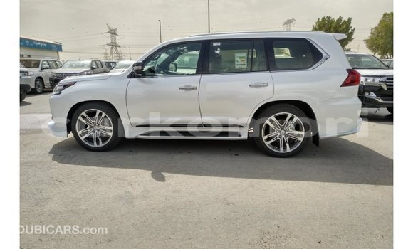 Buy Import Lexus LX White Car in Import - Dubai in Great Comore Buy Import Lexus LX White Car in Import - Dubai in Great Comore