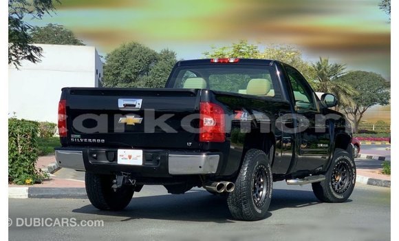 Buy Import Chevrolet Silverado Black Car in Import - Dubai in Great Comore Buy Import Chevrolet Silverado Black Car in Import - Dubai in Great Comore