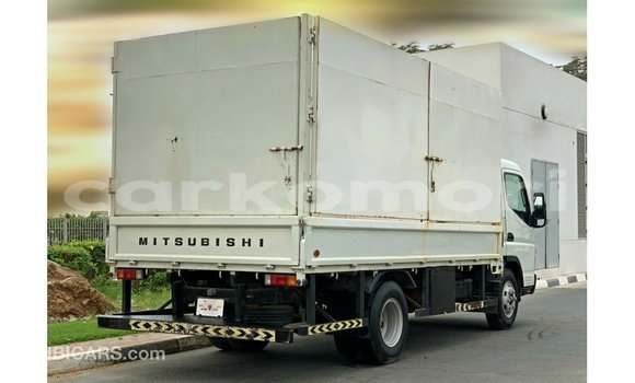 Buy Import Mitsubishi Carisma White Car in Import - Dubai in Great Comore Buy Import Mitsubishi Carisma White Car in Import - Dubai in Great Comore