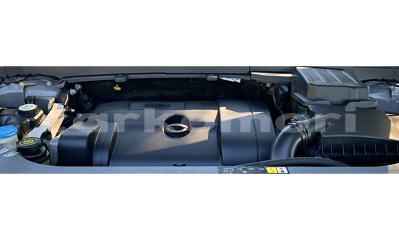 Buy Import Land Rover Defender Other Car in Import - Dubai in Great Comore Buy Import Land Rover Defender Other Car in Import - Dubai in Great Comore