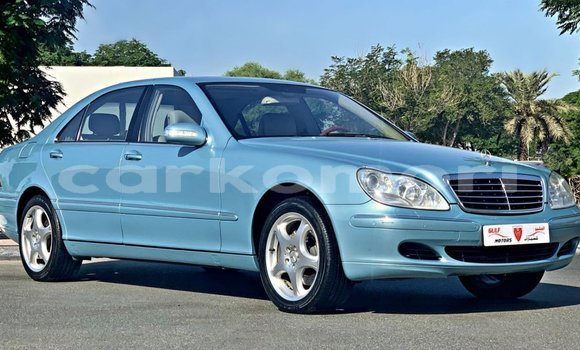Buy Import Mercedes-Benz 200 Blue Car in Import - Dubai in Great Comore Buy Import Mercedes-Benz 200 Blue Car in Import - Dubai in Great Comore