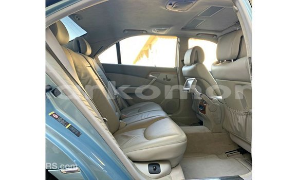 Buy Import Mercedes-Benz 200 Blue Car in Import - Dubai in Great Comore Buy Import Mercedes-Benz 200 Blue Car in Import - Dubai in Great Comore