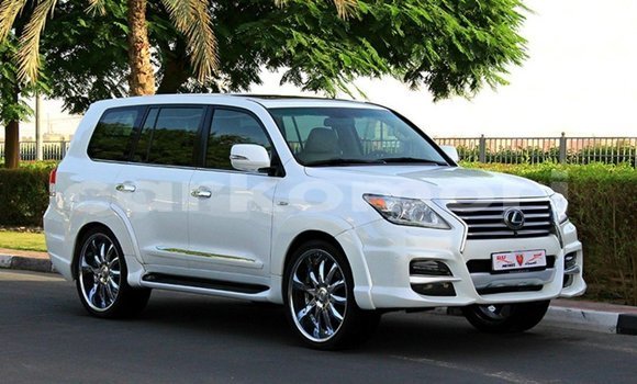 Buy Import Lexus LX White Car in Import - Dubai in Great Comore Buy Import Lexus LX White Car in Import - Dubai in Great Comore
