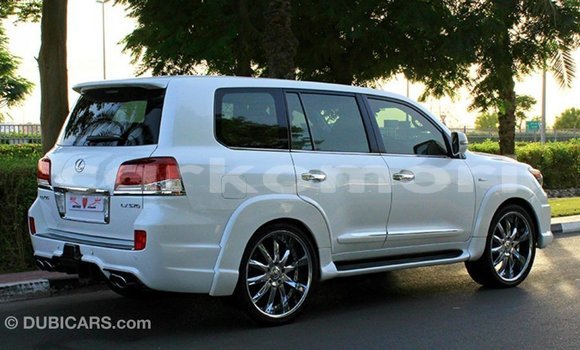 Buy Import Lexus LX White Car in Import - Dubai in Great Comore Buy Import Lexus LX White Car in Import - Dubai in Great Comore