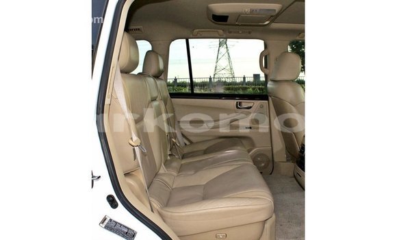 Buy Import Lexus LX White Car in Import - Dubai in Great Comore Buy Import Lexus LX White Car in Import - Dubai in Great Comore