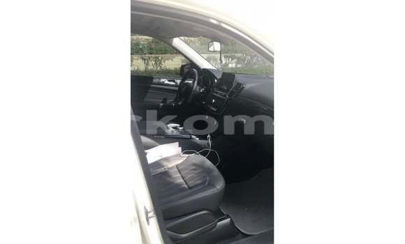 Buy Import Mercedes-Benz GLE White Car in Import - Dubai in Great Comore Buy Import Mercedes-Benz GLE White Car in Import - Dubai in Great Comore