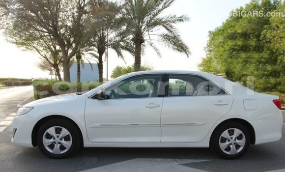 Buy Import Toyota Camry White Car in Import - Dubai in Great Comore Buy Import Toyota Camry White Car in Import - Dubai in Great Comore