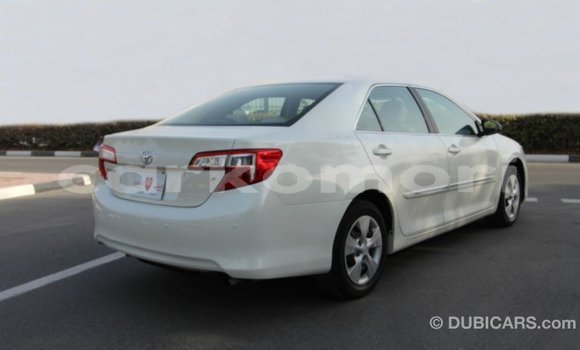 Buy Import Toyota Camry White Car in Import - Dubai in Great Comore Buy Import Toyota Camry White Car in Import - Dubai in Great Comore