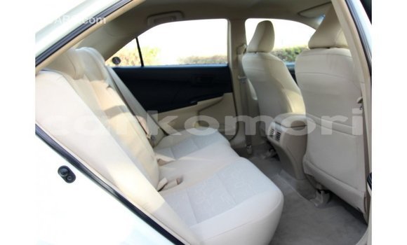 Buy Import Toyota Camry White Car in Import - Dubai in Great Comore Buy Import Toyota Camry White Car in Import - Dubai in Great Comore