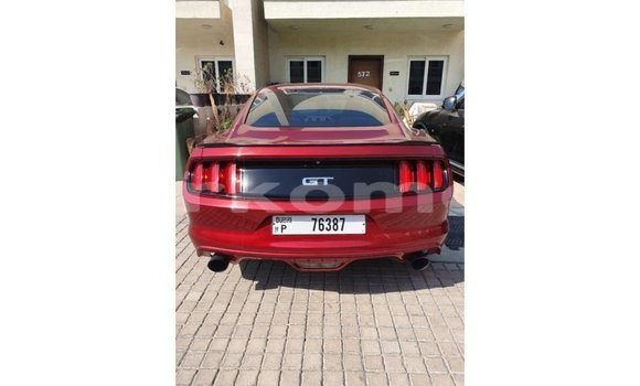 Acheter Import Voiture Ford Mustang Rouge à Import - Dubai, Grande Comore Acheter Import Voiture Ford Mustang Rouge à Import - Dubai, Grande Comore