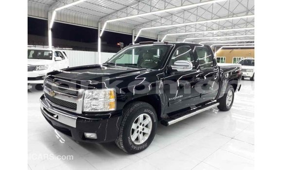 Acheter Import Voiture Chevrolet Silverado Noir à Import - Dubai, Grande Comore Acheter Import Voiture Chevrolet Silverado Noir à Import - Dubai, Grande Comore
