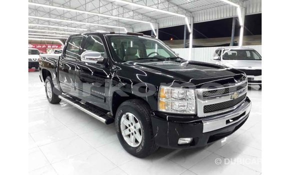 Acheter Import Voiture Chevrolet Silverado Noir à Import - Dubai, Grande Comore Acheter Import Voiture Chevrolet Silverado Noir à Import - Dubai, Grande Comore
