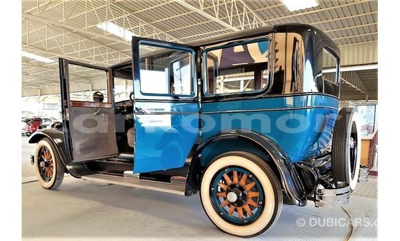 Acheter Import Voiture Buick Electra Bleu à Import - Dubai, Grande Comore Acheter Import Voiture Buick Electra Bleu à Import - Dubai, Grande Comore